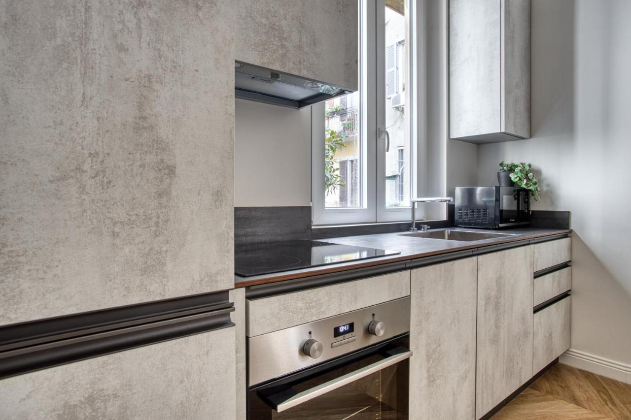 Ferienwohnung Joivy Stunning Flat With Balcony Mailand Exterior foto